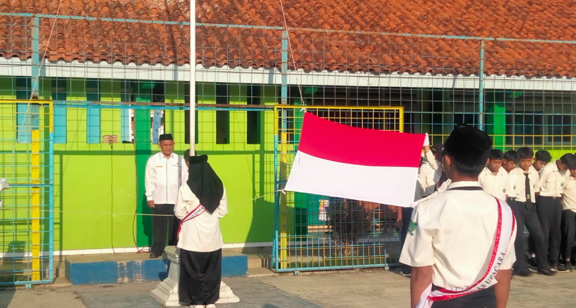 Upacara Bendera Semarakkan Awal Pekan, Tingkatkan Nasionalisme Jelang HUT RI